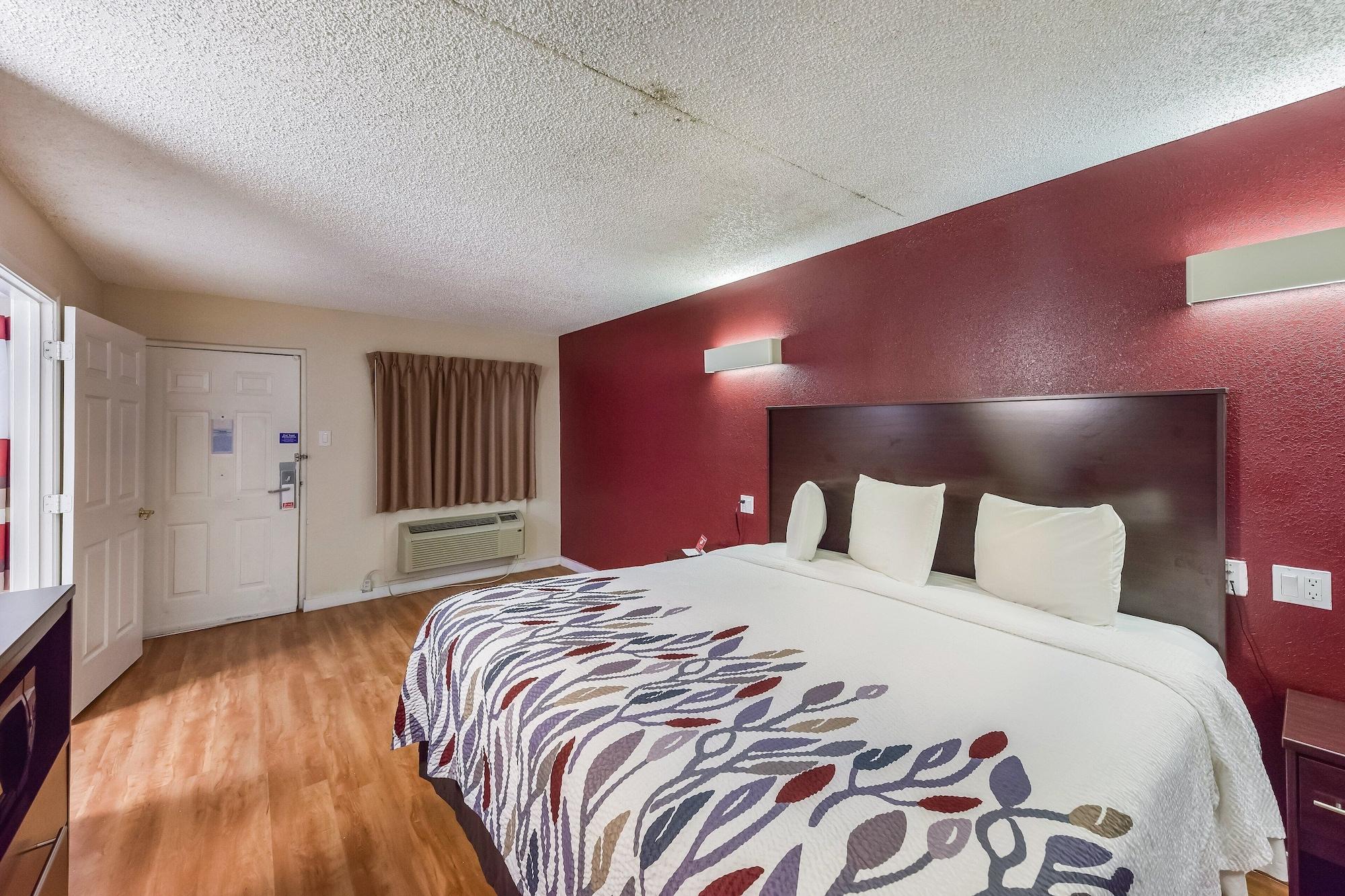 Red Roof Inn Plano Luaran gambar